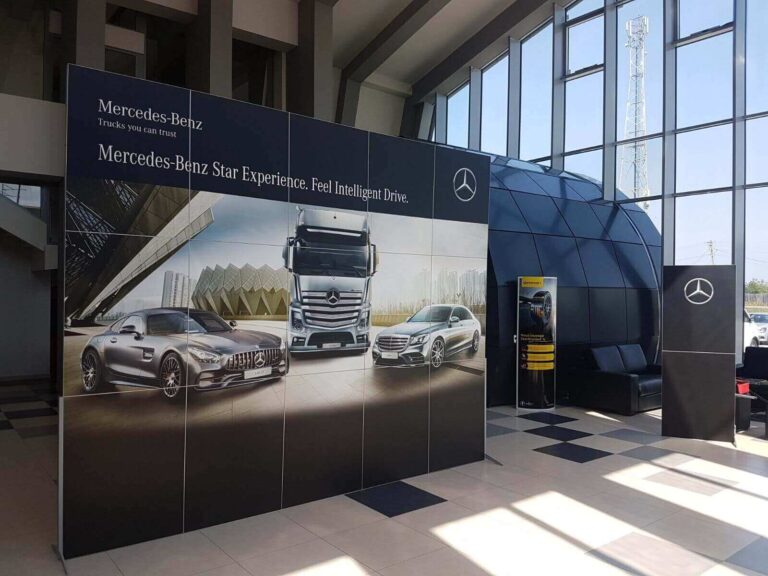 Ścianka reklamowa na event motoryzacyjny marki Mercedes-Benz