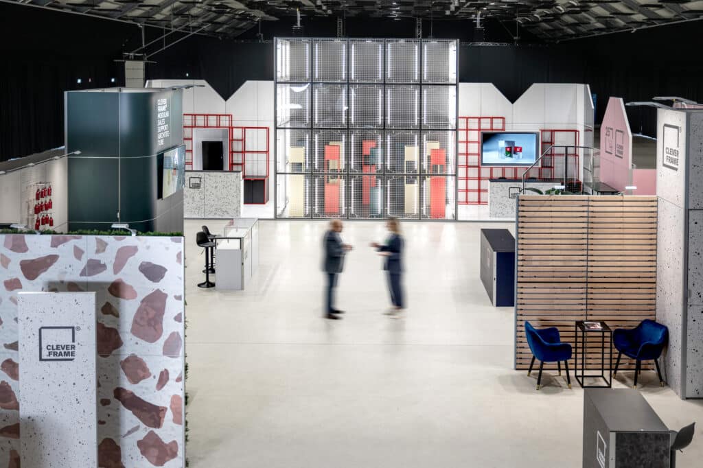 Stoiska targowe zrealizowane przez Clever Frame - producenta modułowych systemów wystawienniczych
