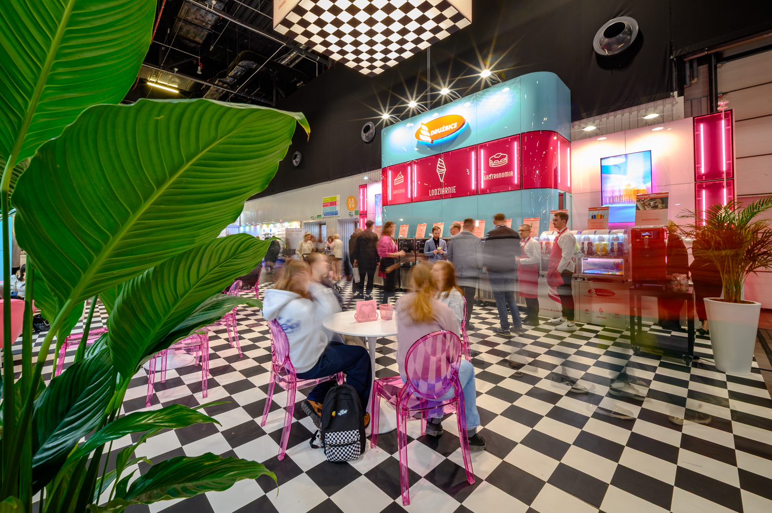 Stoisko na targi Expo Sweet - kreatywna zabudowa targowa marki Drużbice