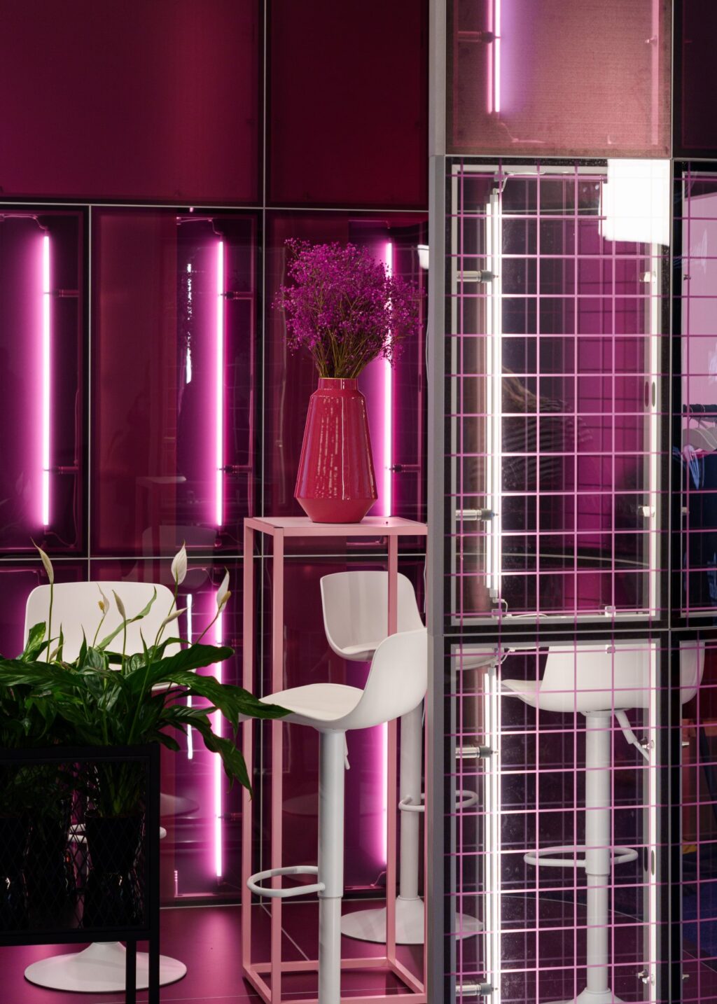 Wyposażenie stoiska na targi - aranżacja zaprezentowana na I Love Marketing and Technology 2025