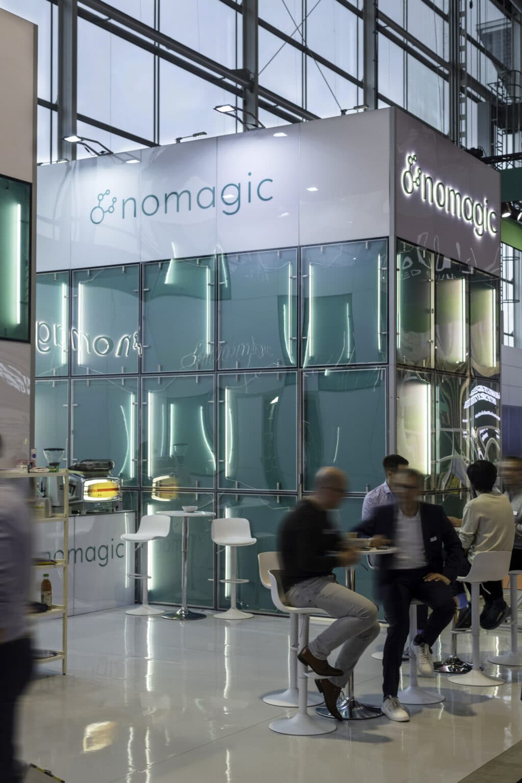 Stoisko targowe marki Nomagic. Realizacja Clever Frame na targi LogiMAT
