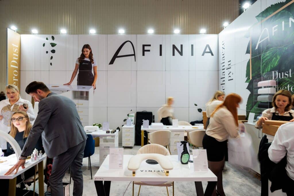 Stoisko targowe Afinia na targach BEAUTY FORUM 2025. Projekt i produkcja - Clever Frame