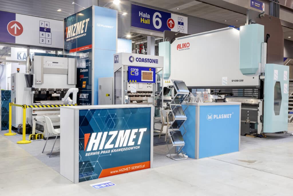 Stoisko targowe HIZMET na targach przemysłowych STOM-TOOL 2025 w Kielcach