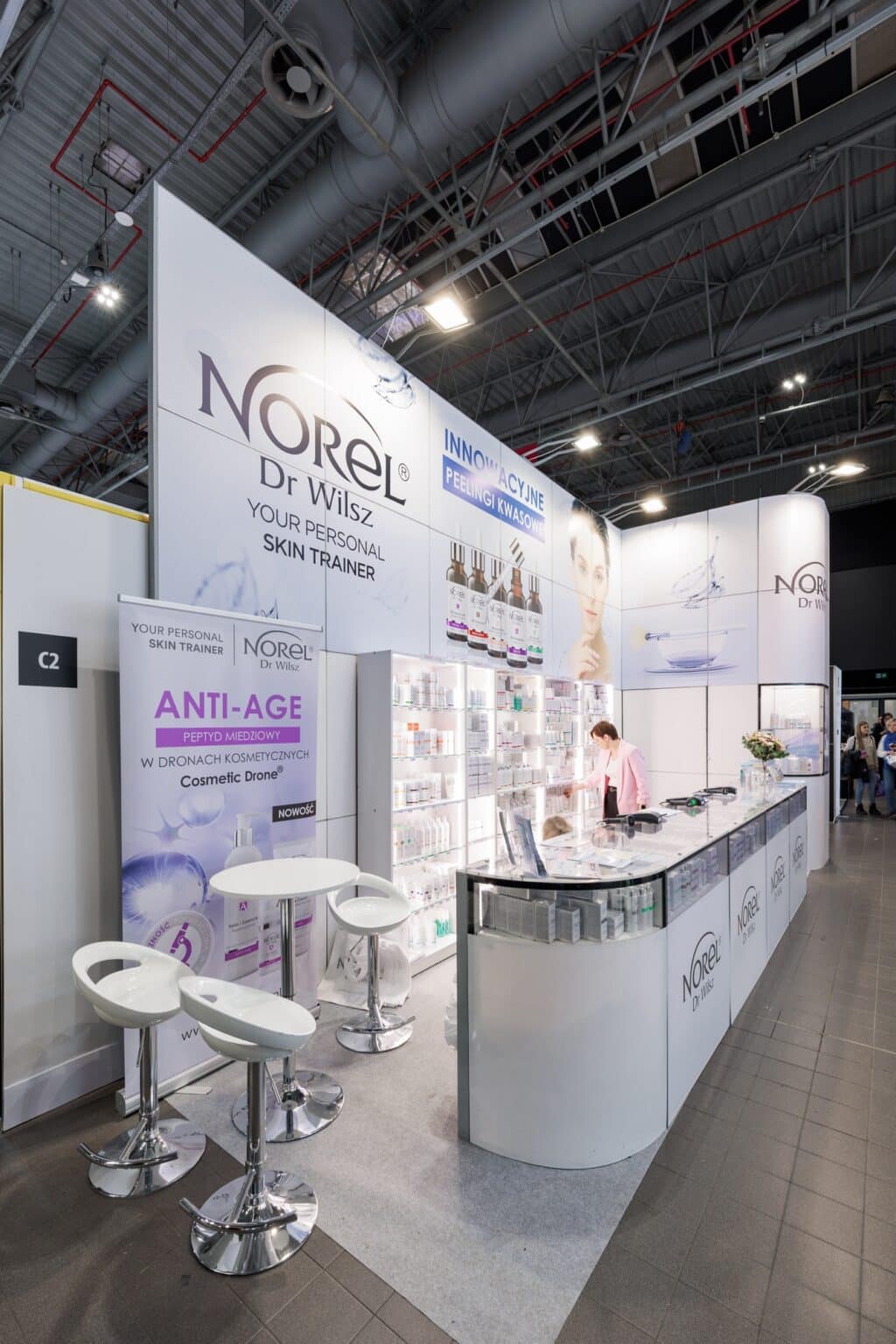 Stoisko targowe Norel na targach BEAUTY FORUM 2025. Projekt i produkcja - Clever Frame