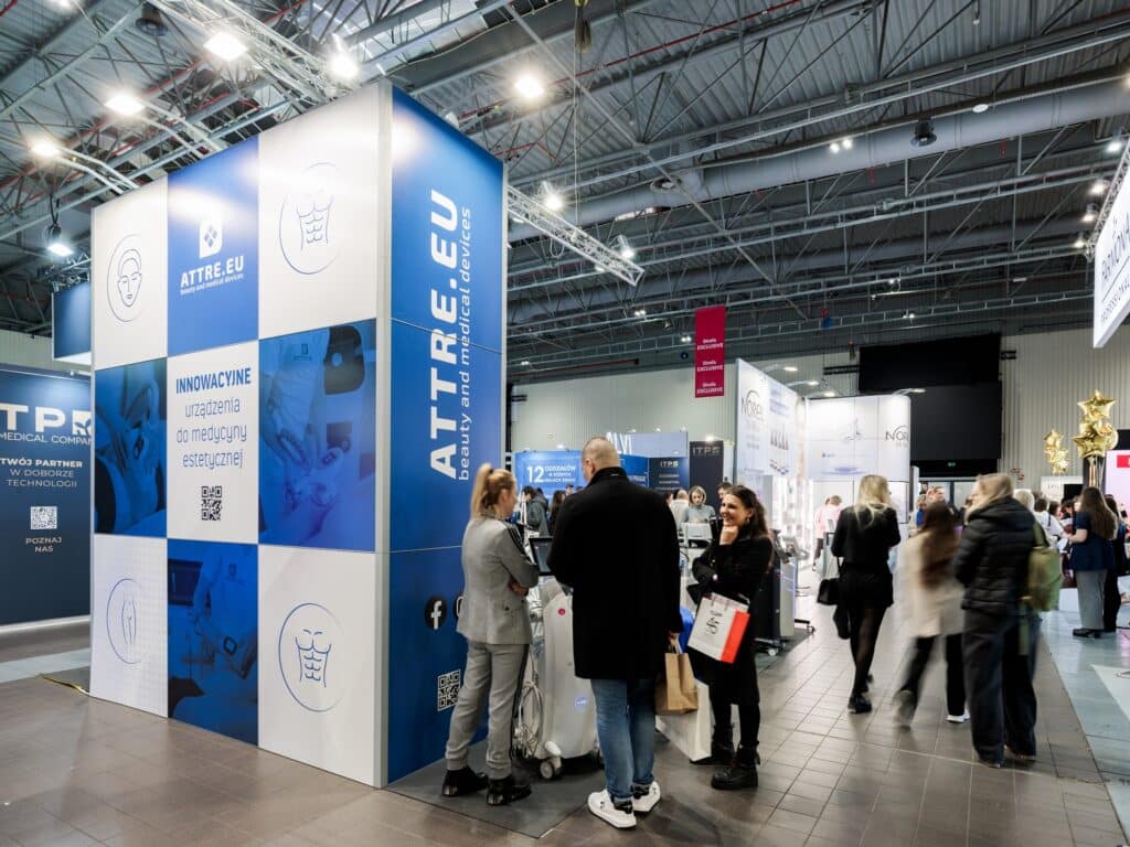 Stoisko targowe Attre.eu na targach BEAUTY FORUM 2025. Projekt i produkcja - Clever Frame